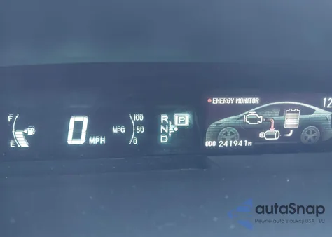 2013 Toyota Prius Three z USA, uszkodzony, nr VIN JTDKN3DU5D1638673